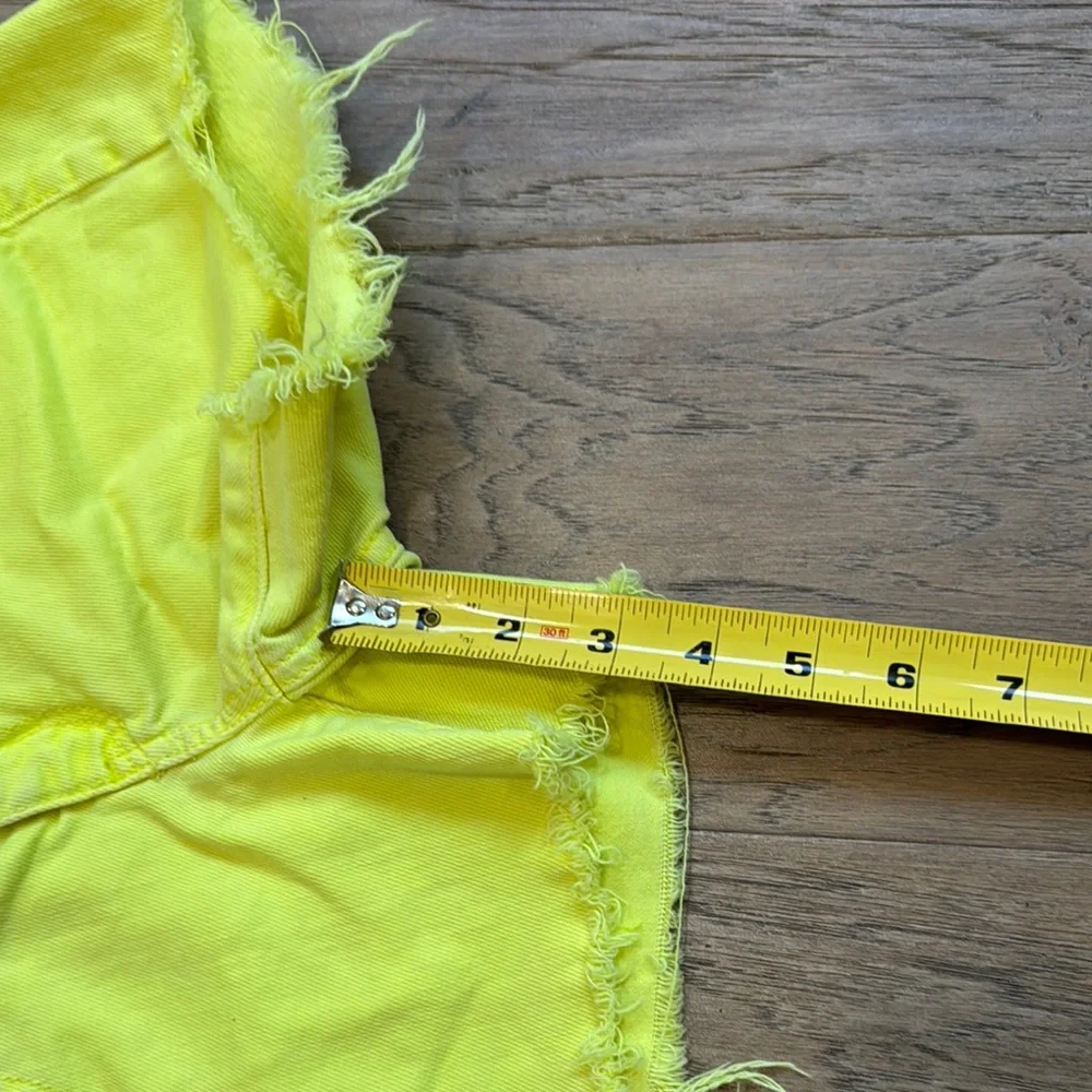 American Eagle Outfitters Neon Yellow Cutoff Jean Shorts Size 0 - Picture 8 of 8